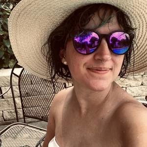 Meet your Posher, Hannah